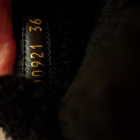 Slipper - Picture 3 of 6